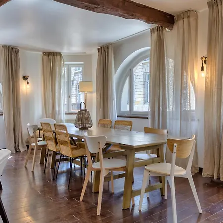 Geoffroy Sublime Duplex à Proximité De La Place Du Vieux Marché * Ruan